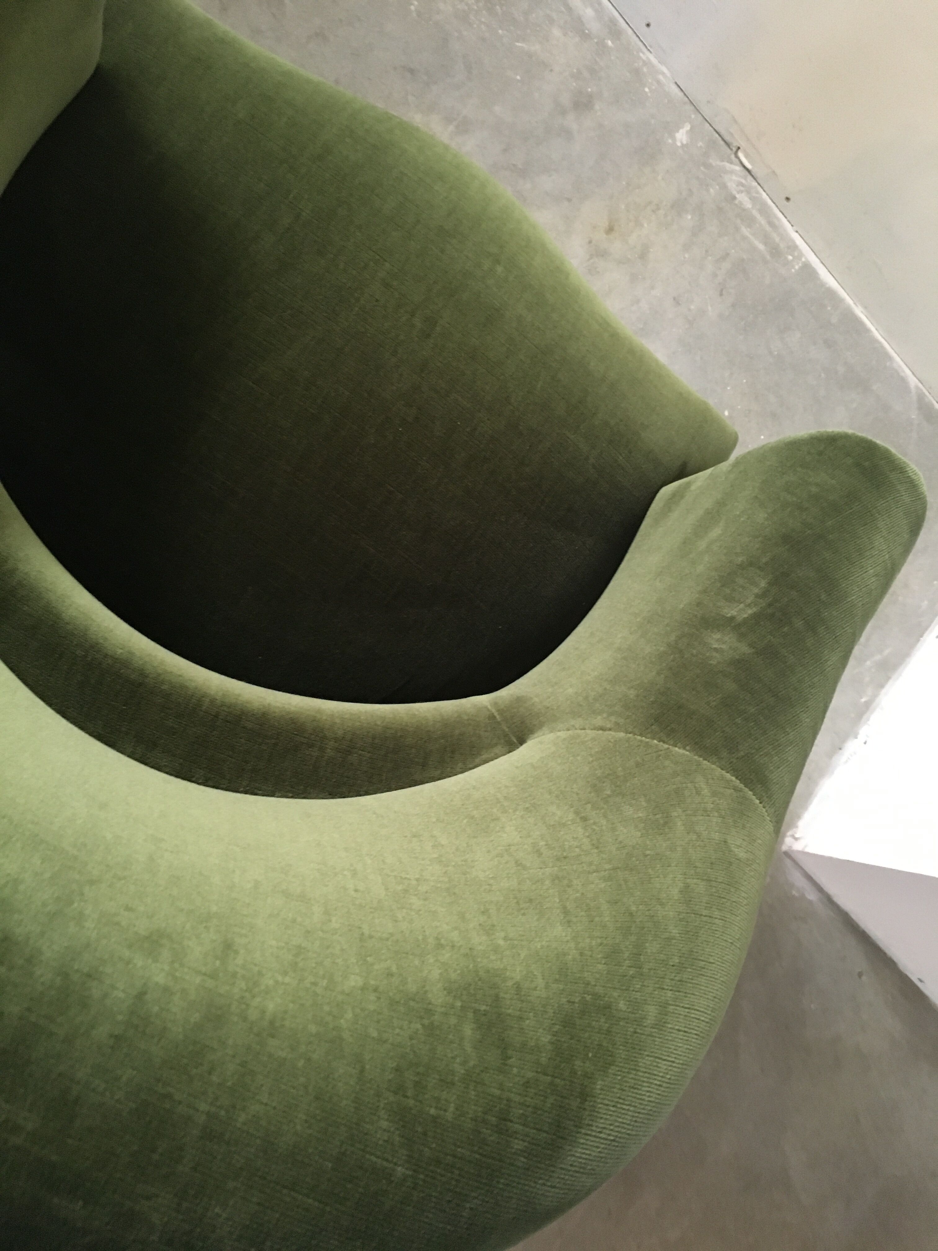 Green velvet toad chair
