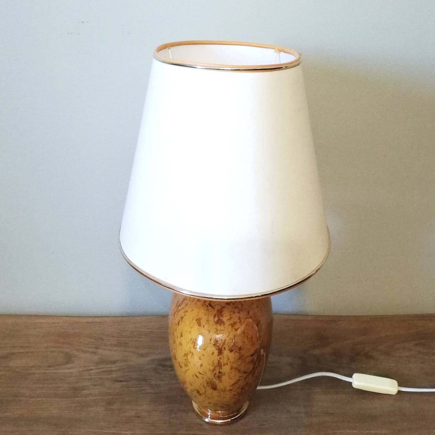 Ceramic lamp