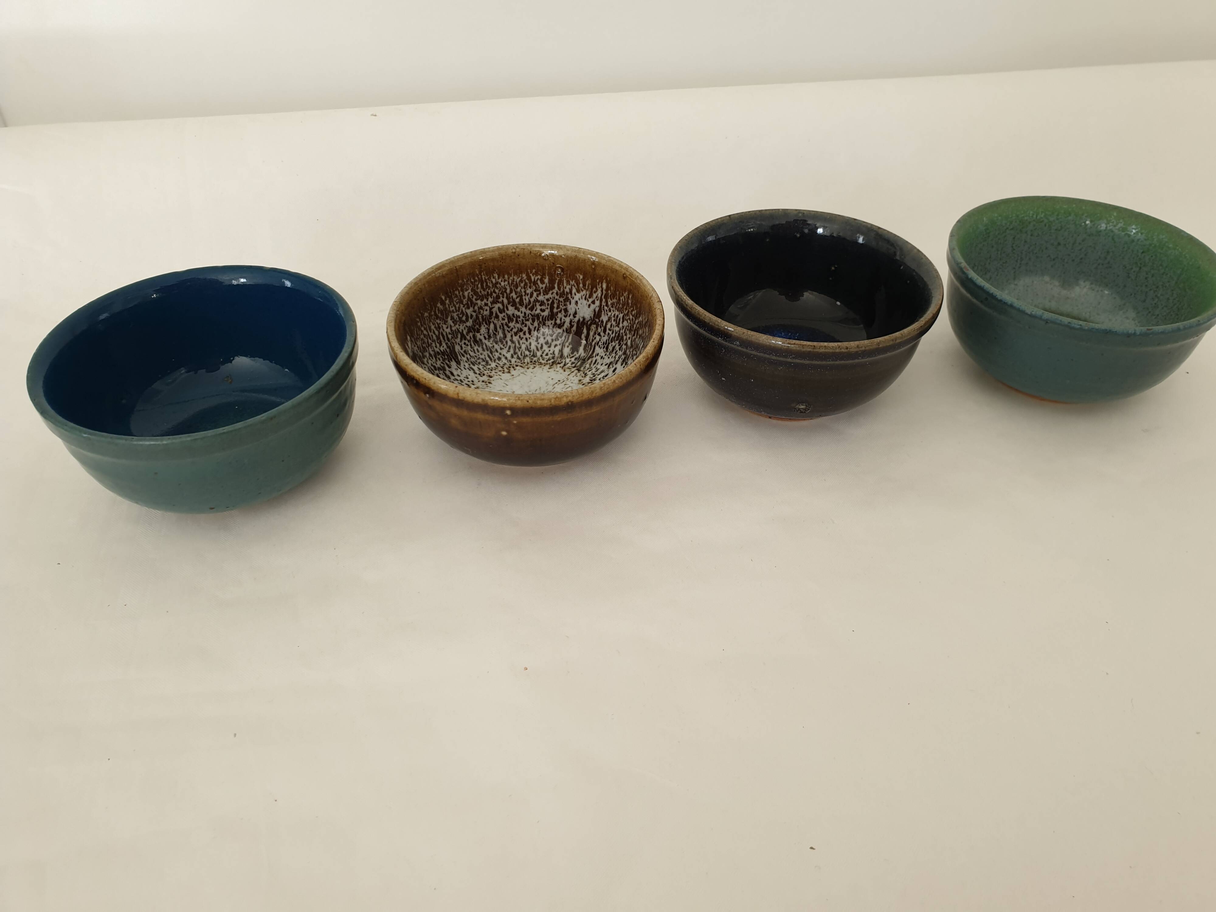 Set of 4 ramekins Bowls / cups in glazed ceramic Signed Alésia