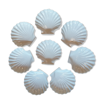 Limoges 8 scallops in white porcelain