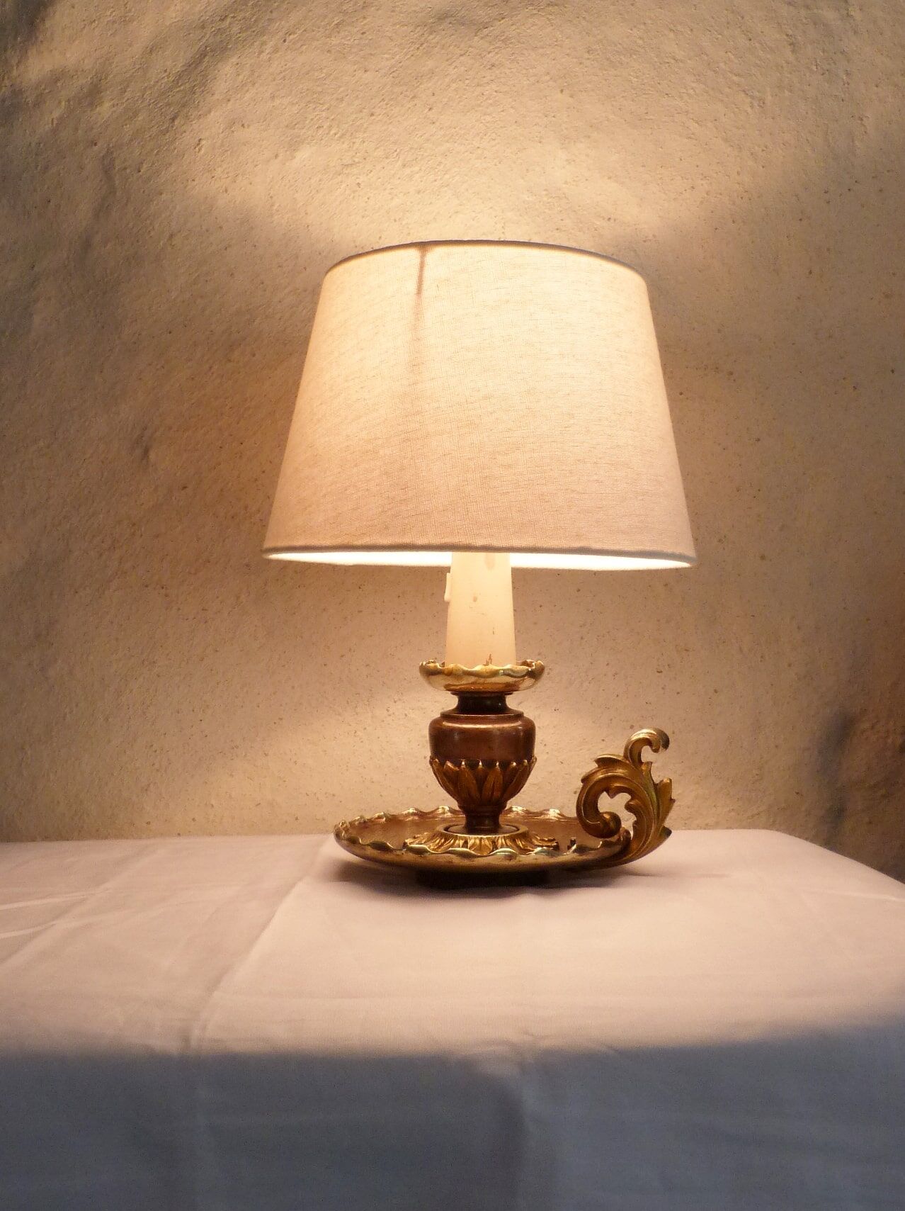 "Cellar rat" lamp