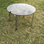 Table basse tubulaire en chrome, années 1960
