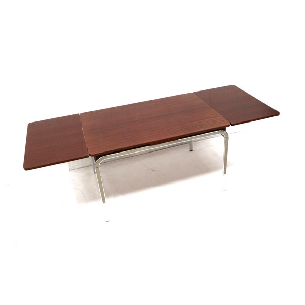 Table à manger extensible vintage fabriquée dans les années 1970