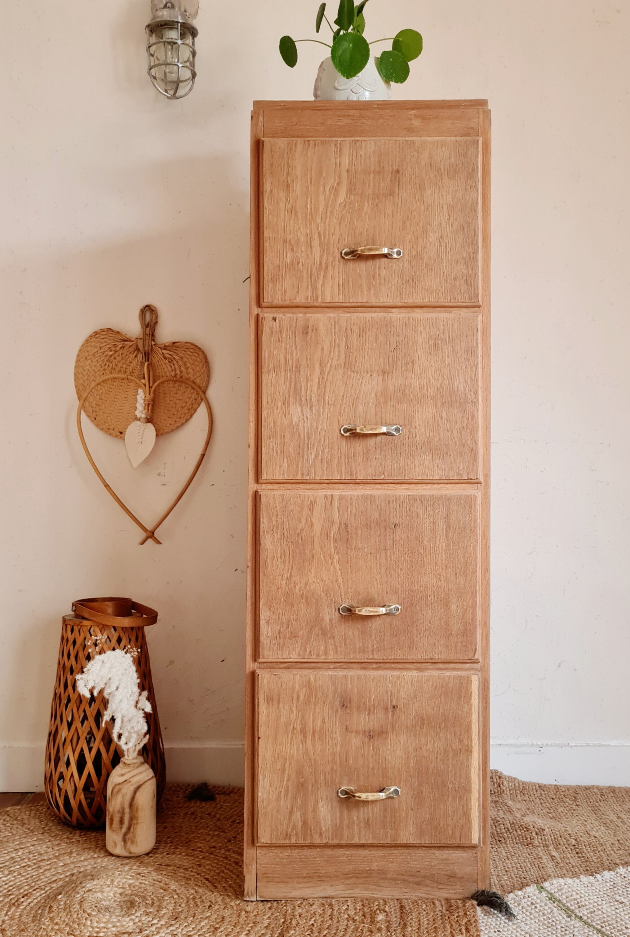 Furniture binder of trade oak raw