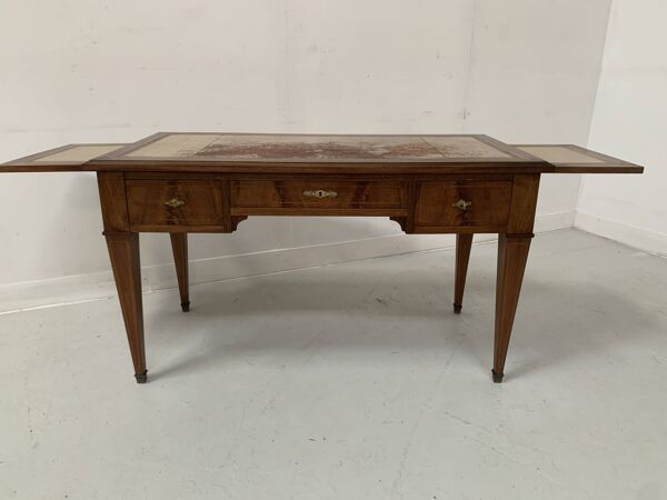 Bureau de style Directoire en acajou et placage XX siècle