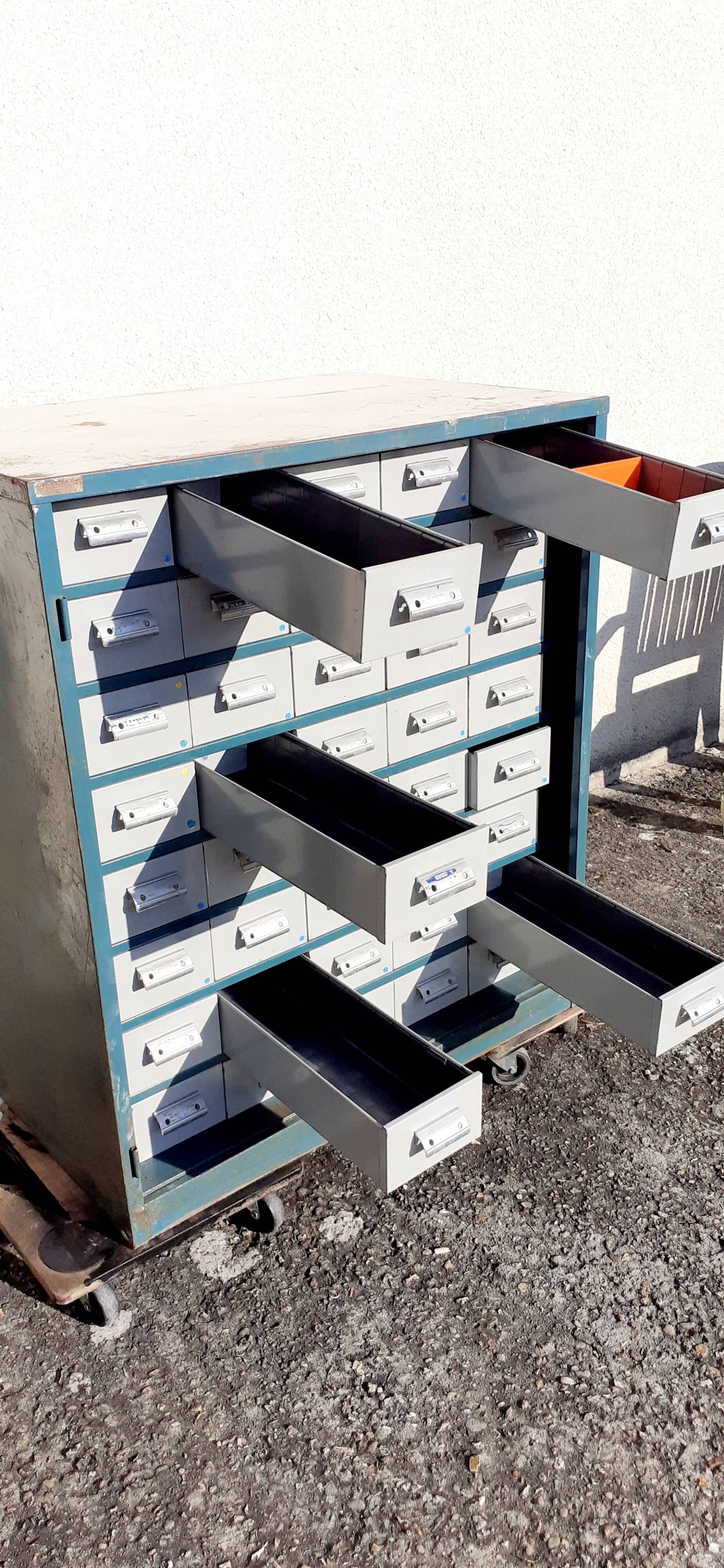 Industrial furniture Tiro-Clas