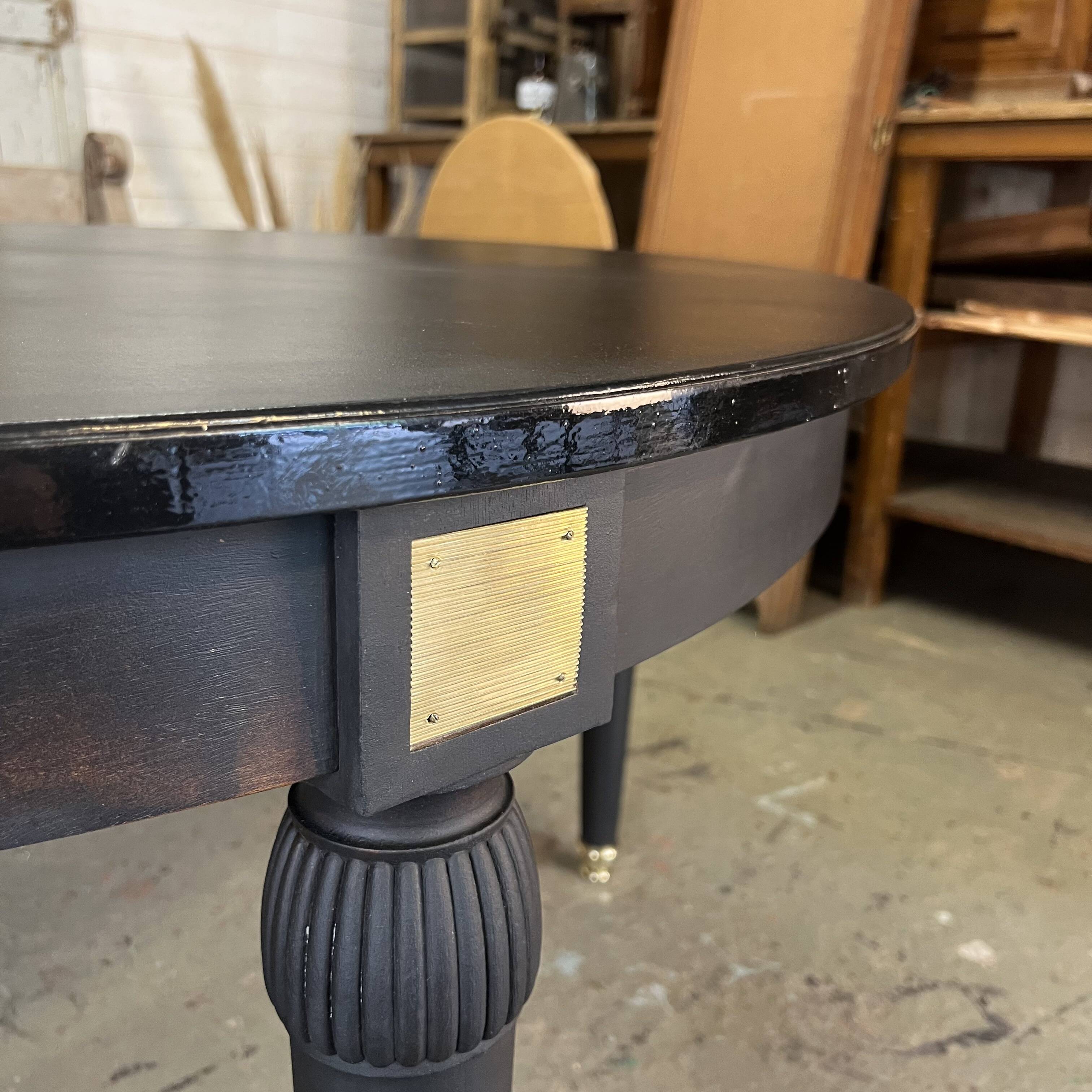 Napoleon III extendable table