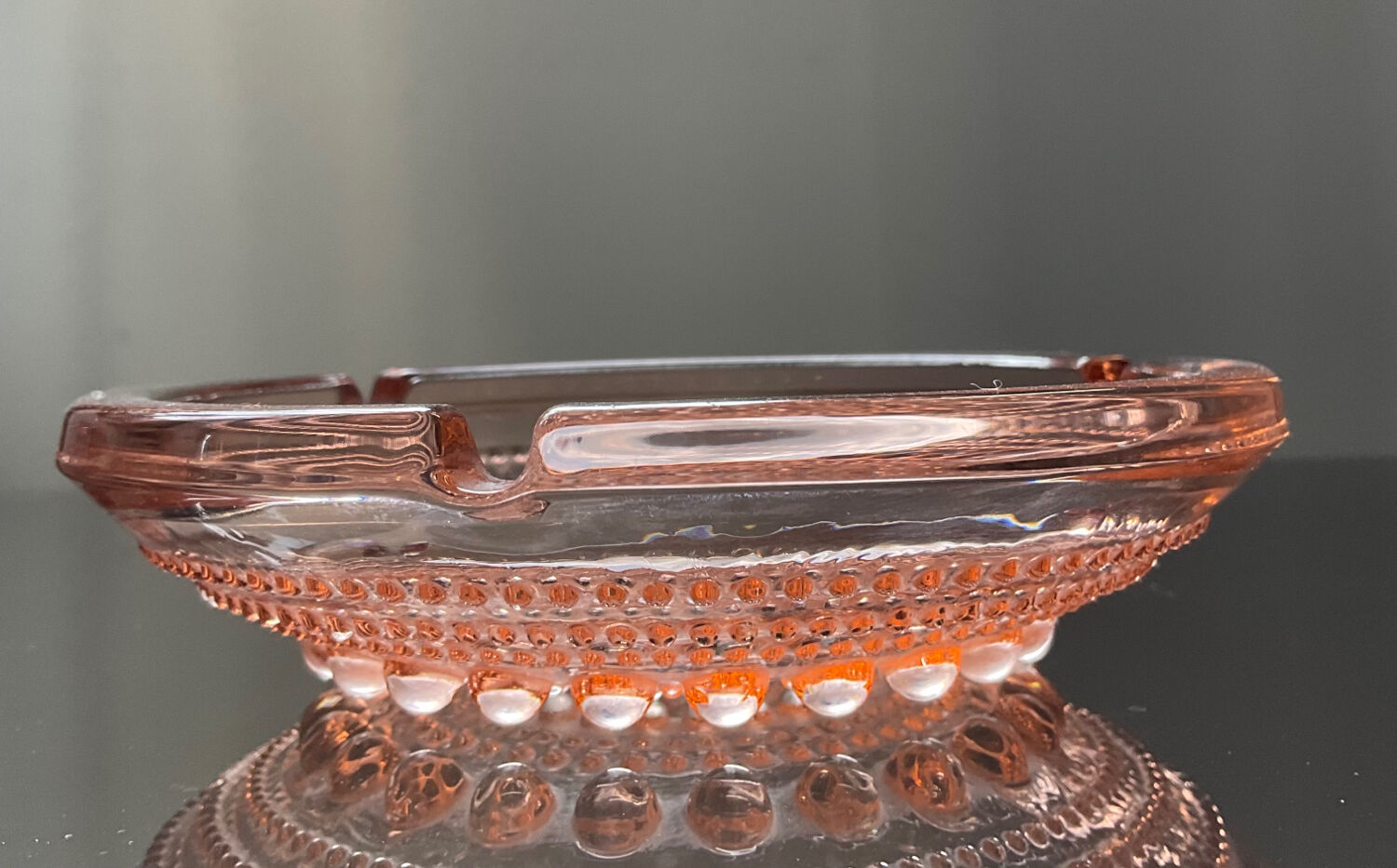 Vintage ashtray in pink glass 70s