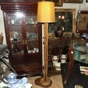 Lampadaire en bois Naturel Exotique 1950, 1960