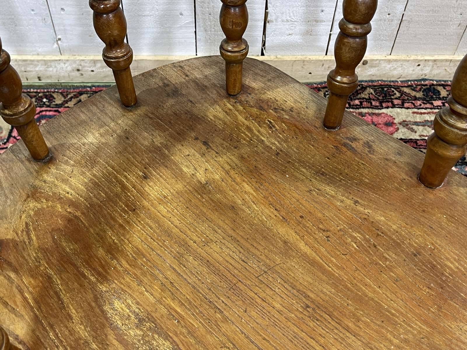 Fauteuil rustique anglais 19ème en orme et hêtre