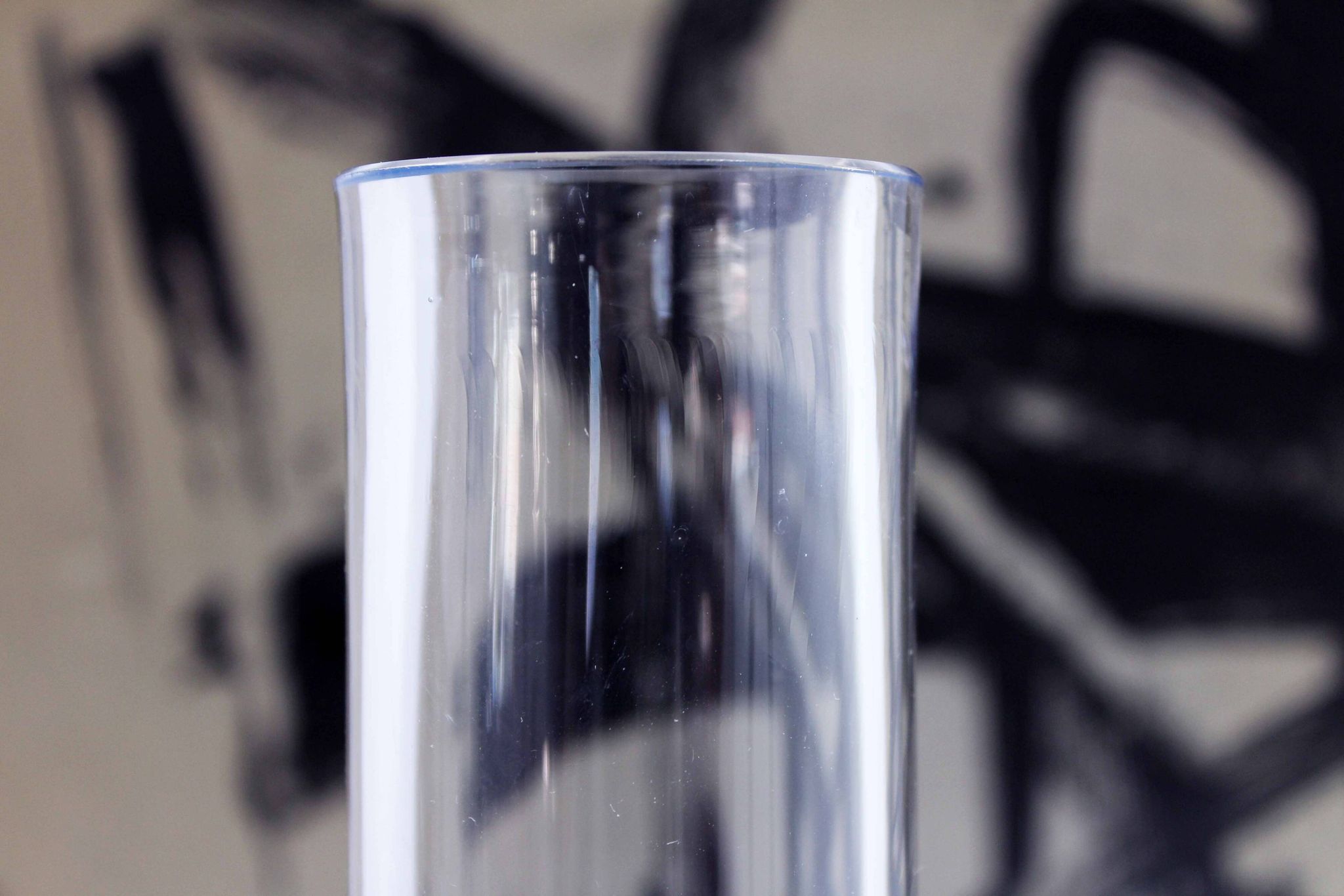 Vase vintage en verre bleu