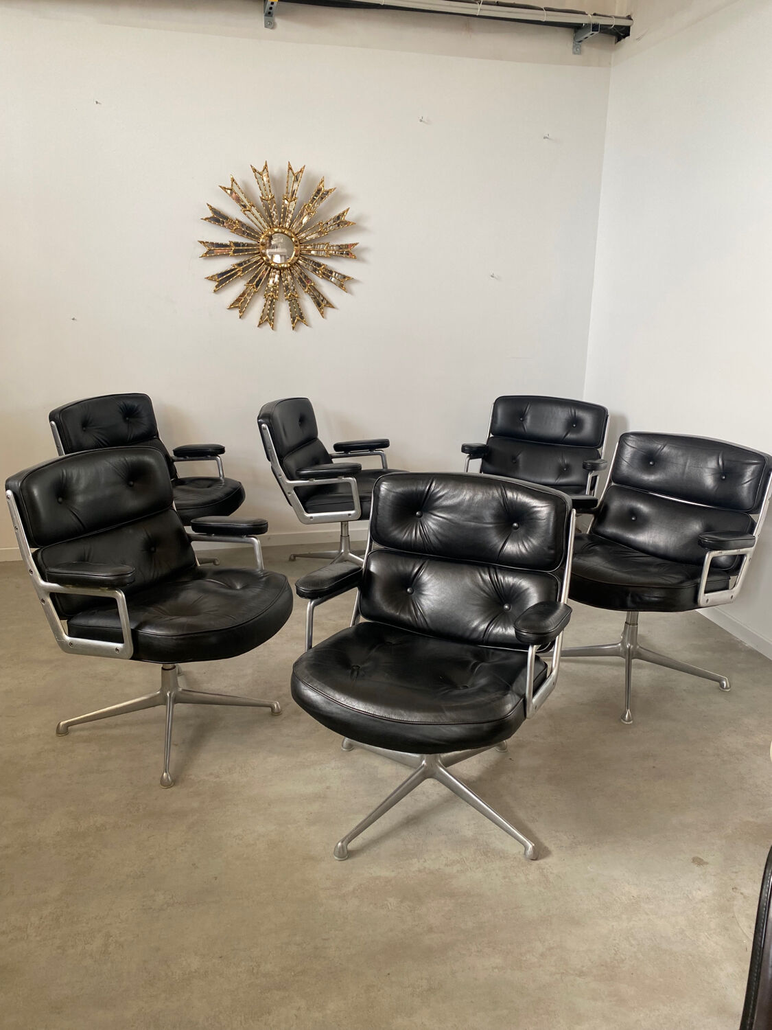 6 fauteuils en cuir Lobby Chair design Ray et Charles Eames, Hermann Miller