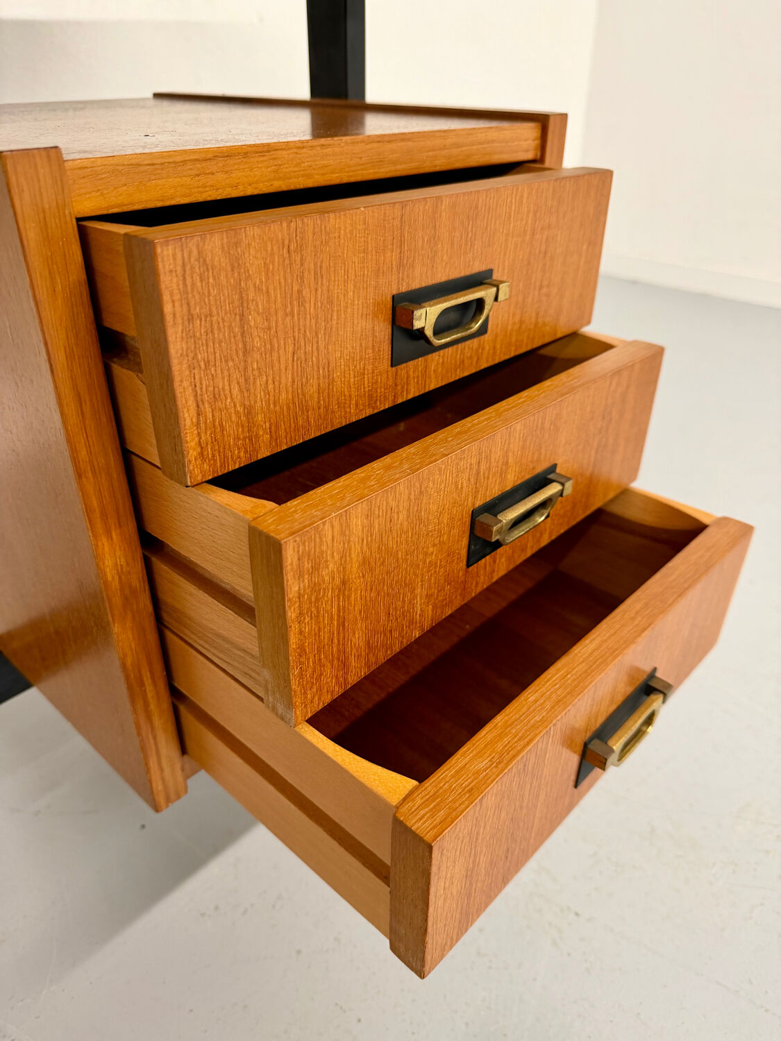 Vintage Italian design desk from the 1960s in wood and metal.