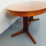 Table à manger ovale extensible en orme par Baumann, années 60-70