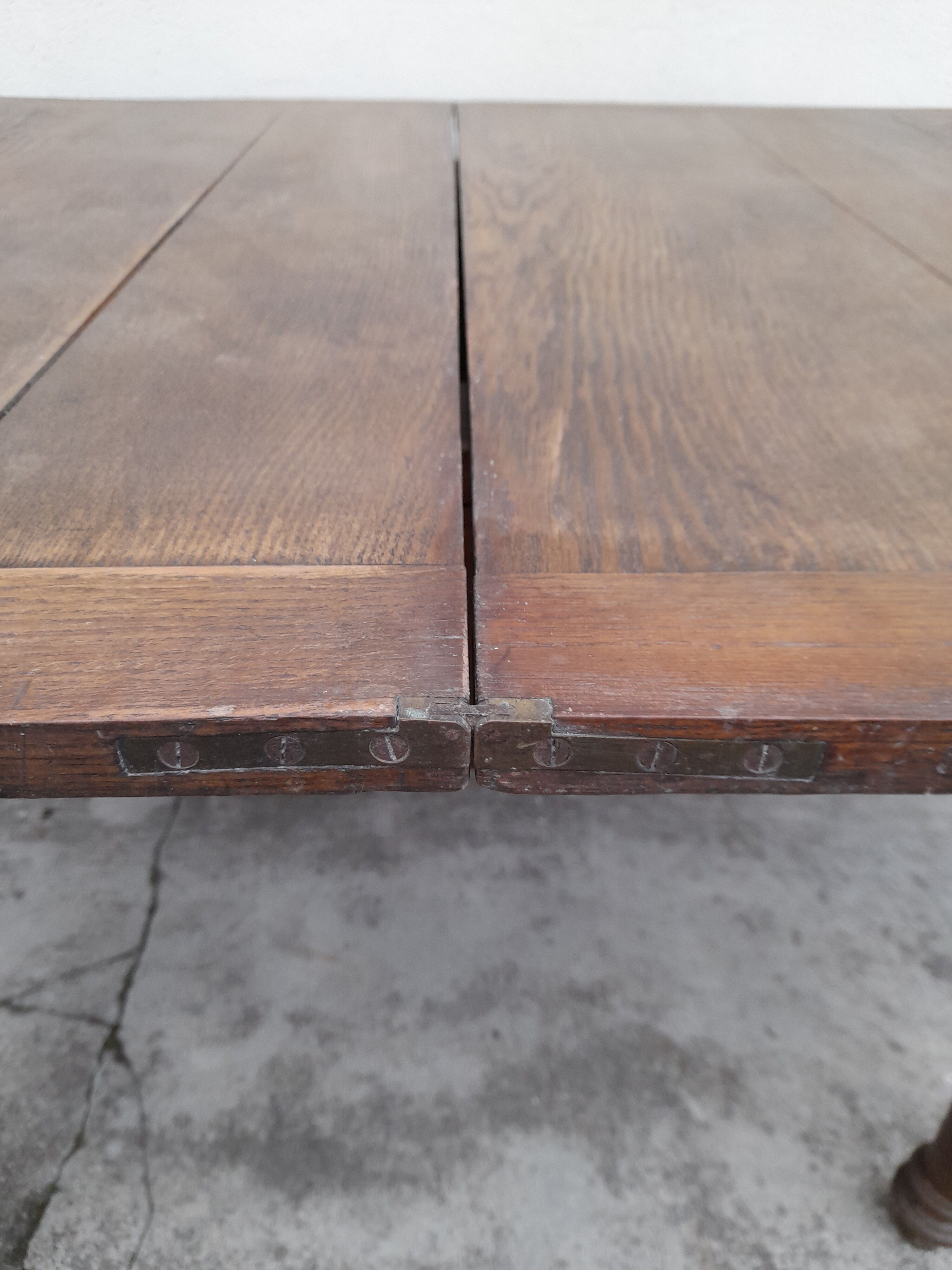 Farm table folding tray called "Wallet" 1900