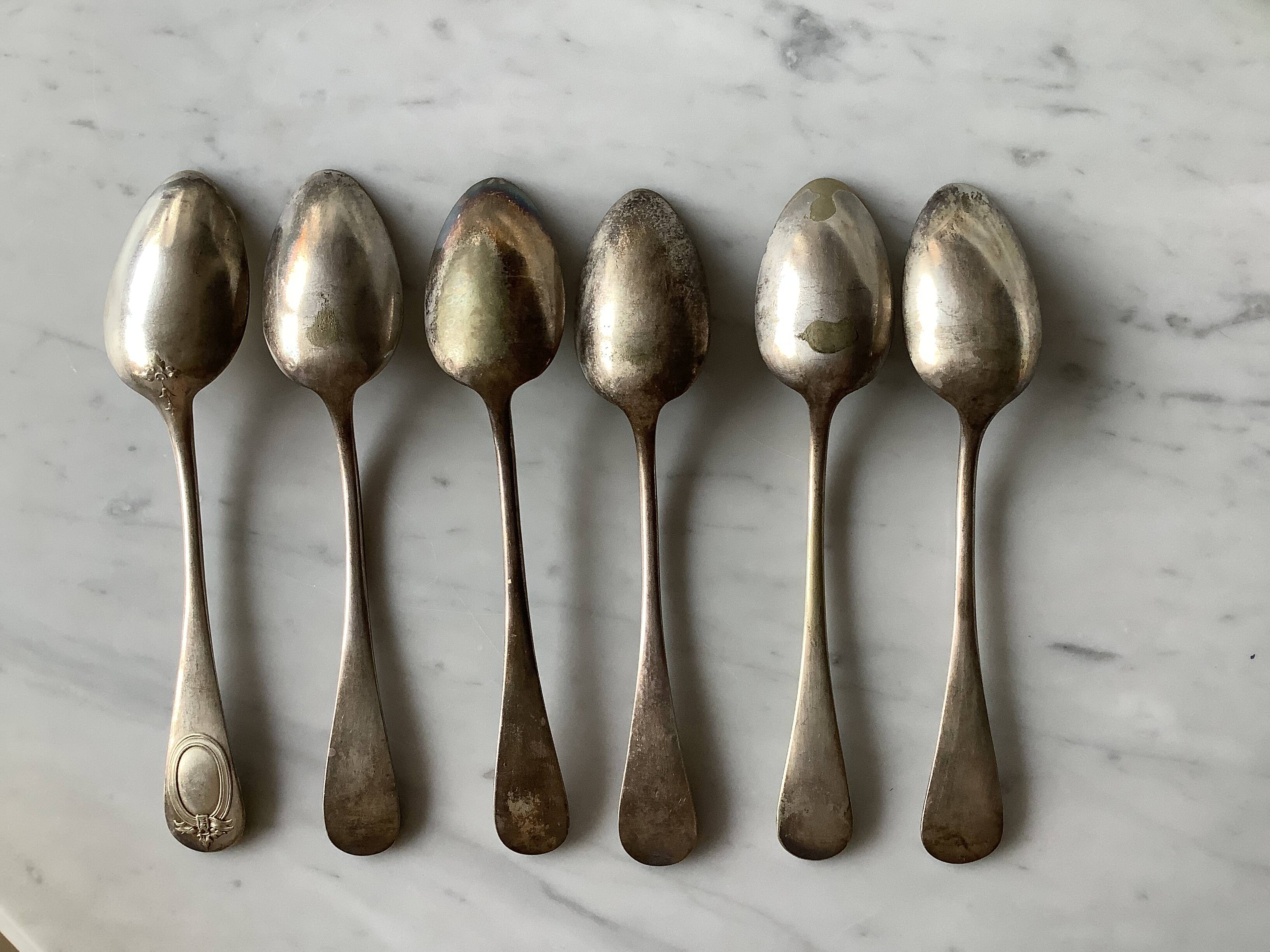 6 cuillères à soupe en métal argenté