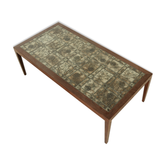 Tile table