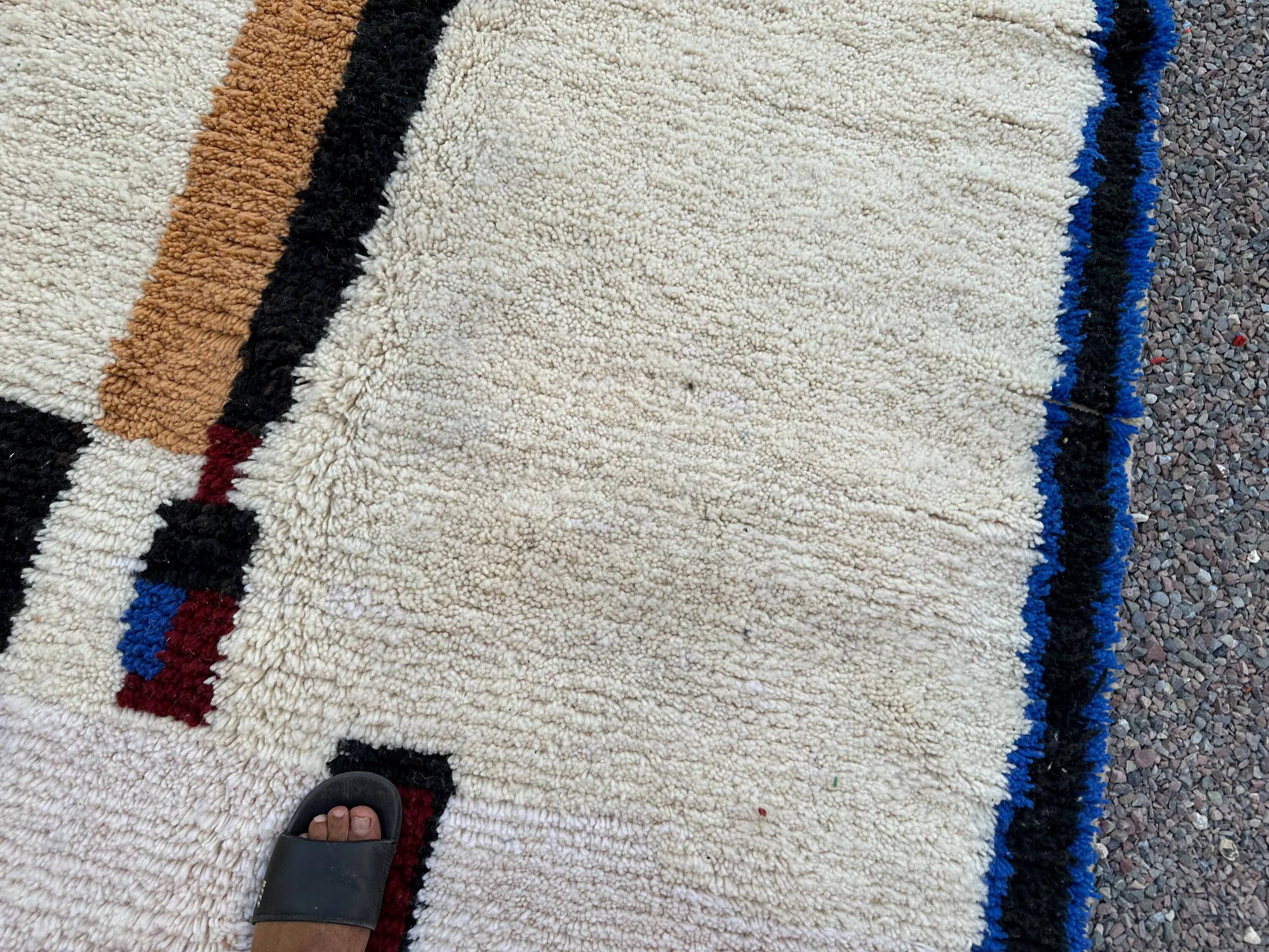 Handmade wool rug Morocco 2.5 x 1.5 m