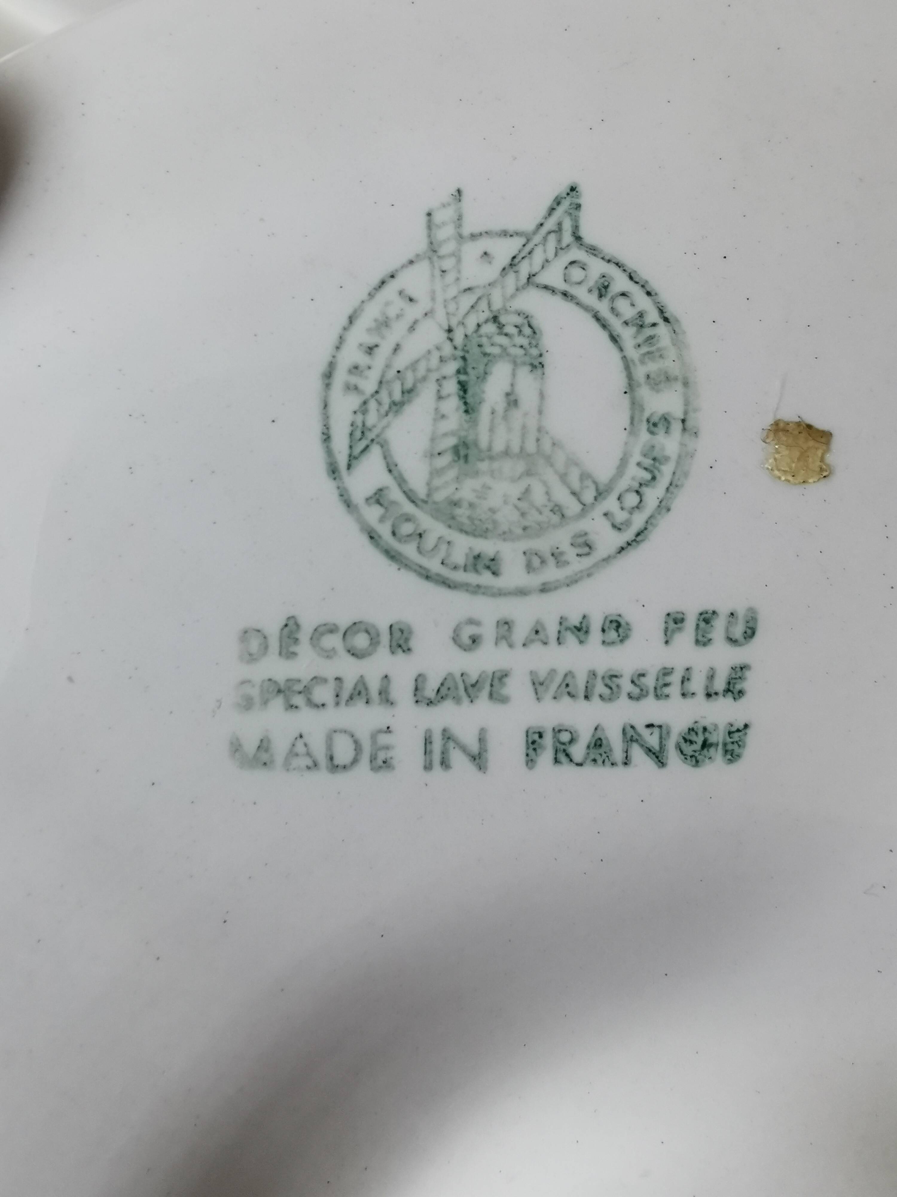 Plates, oyster dish, gray and white, Moulin des Loups ceramic