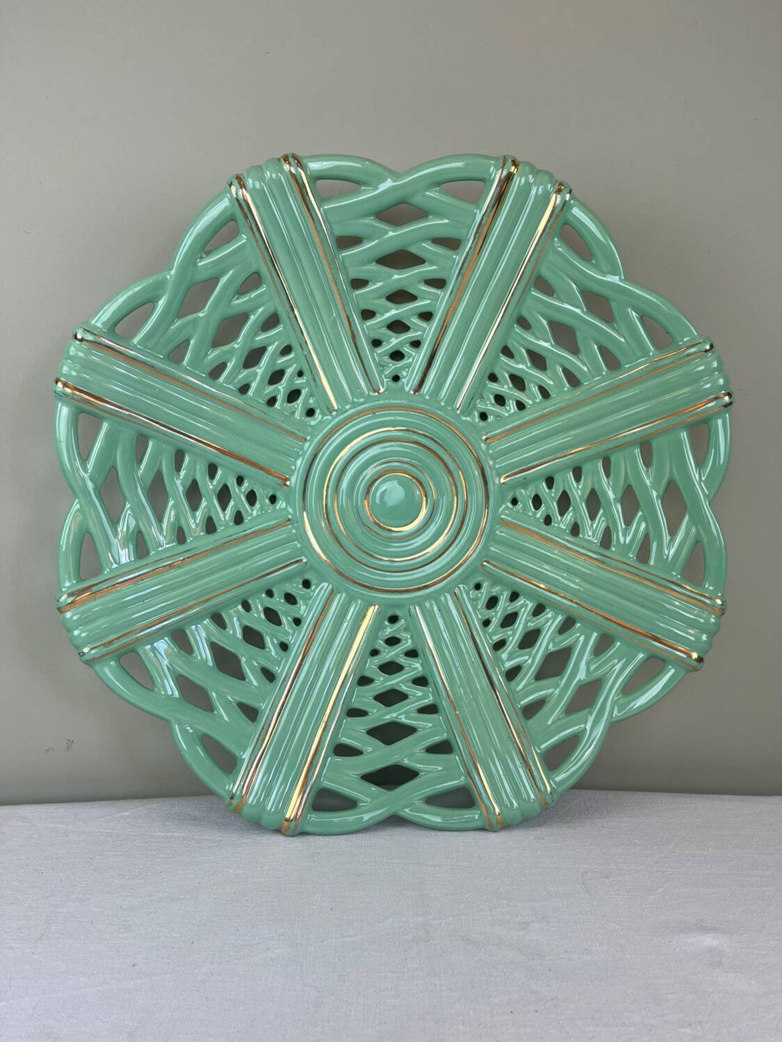 coupe en céramique ajourée mid century