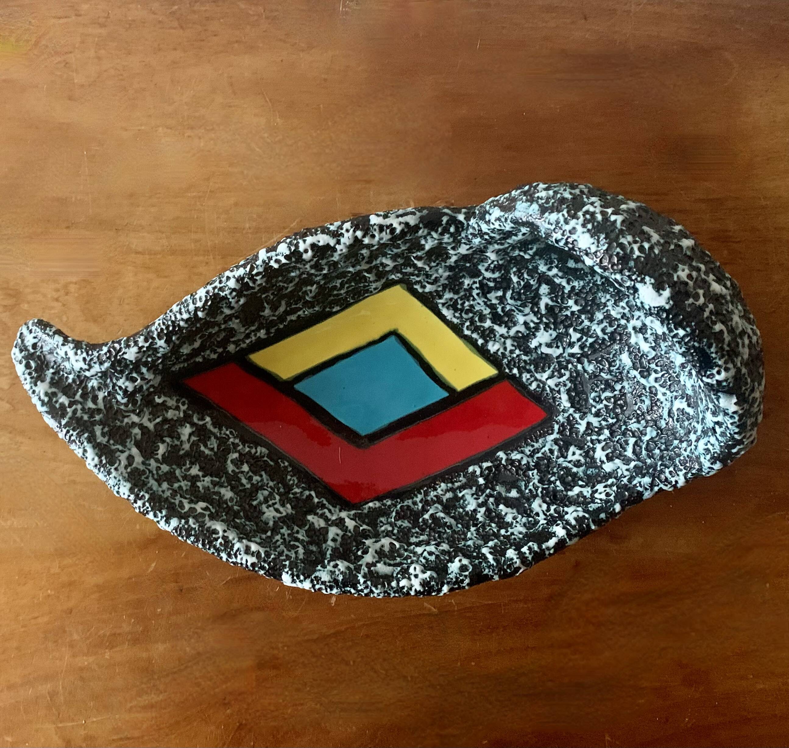 Large vintage Vallauris pocket bowl - Ecume de Mer - free form