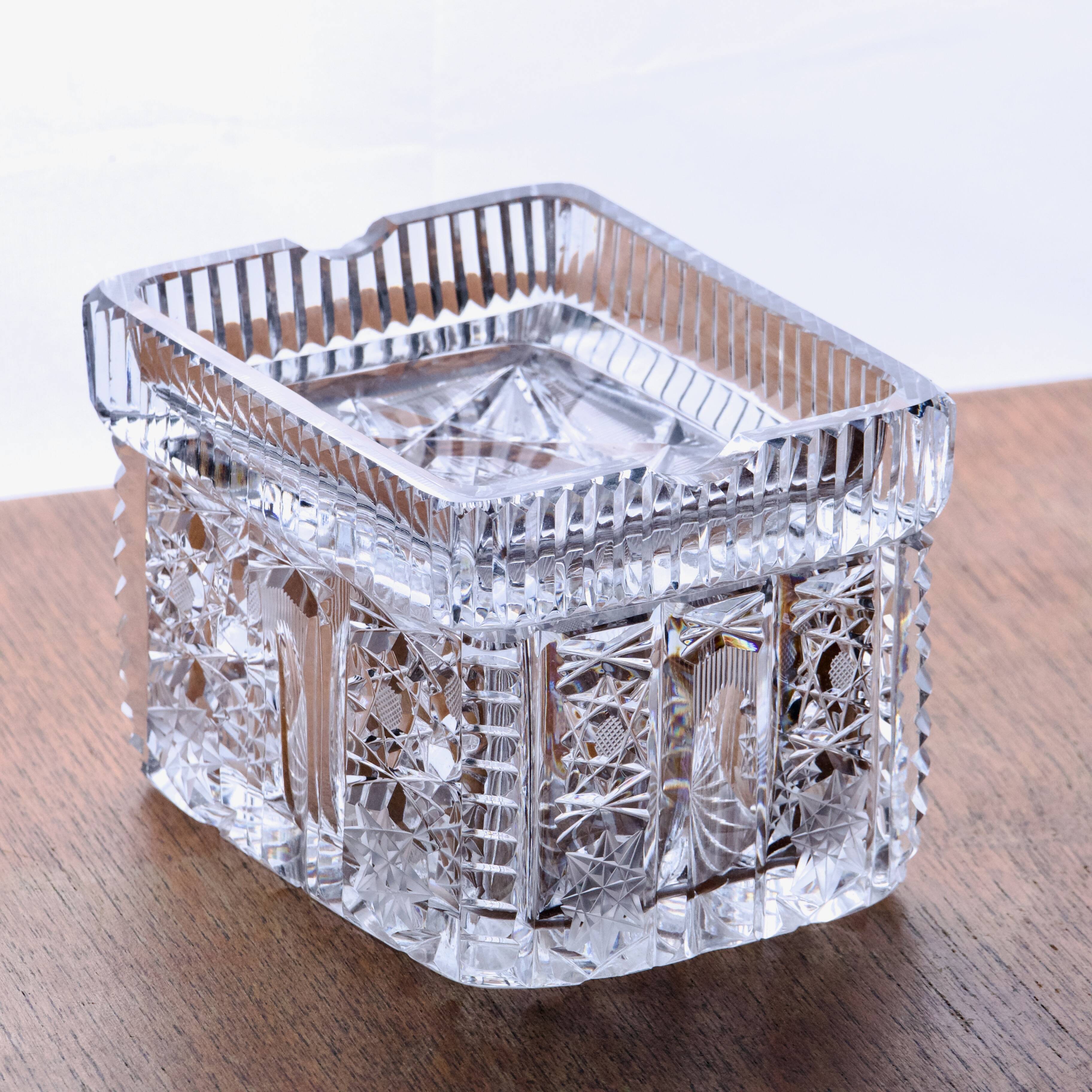 Antique 19th-century crystal snuffbox