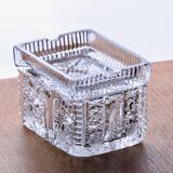 Antique 19th-century crystal snuffbox