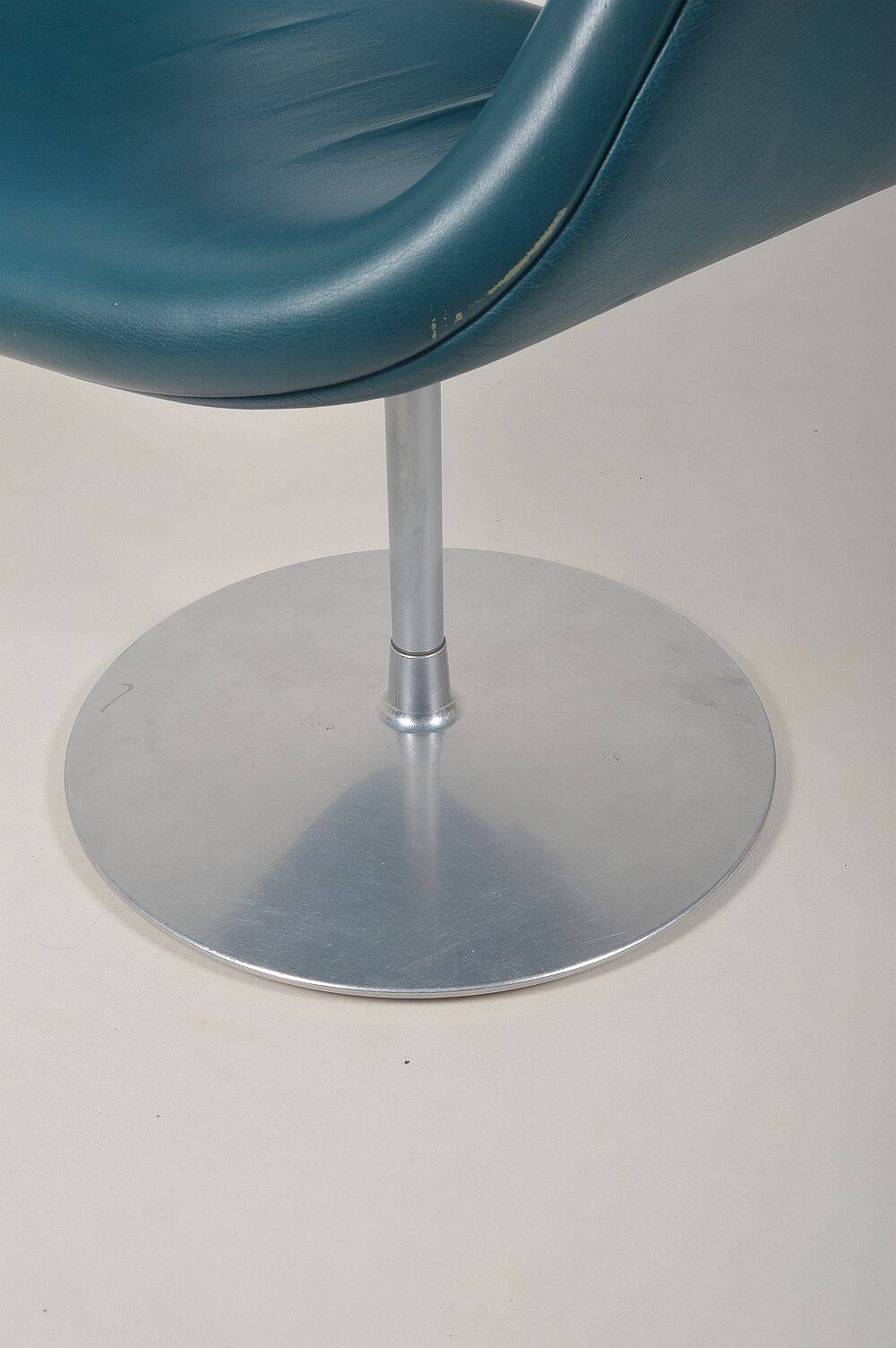 Vintage Tulip chair designed by Pierre Paulin for Artifort