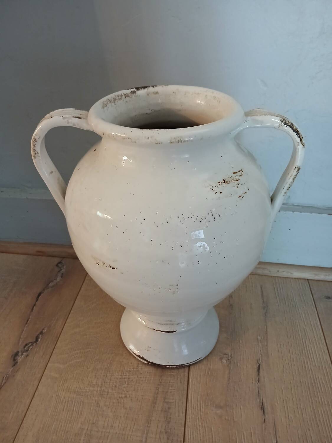 White glazed stoneware jar / pottery
