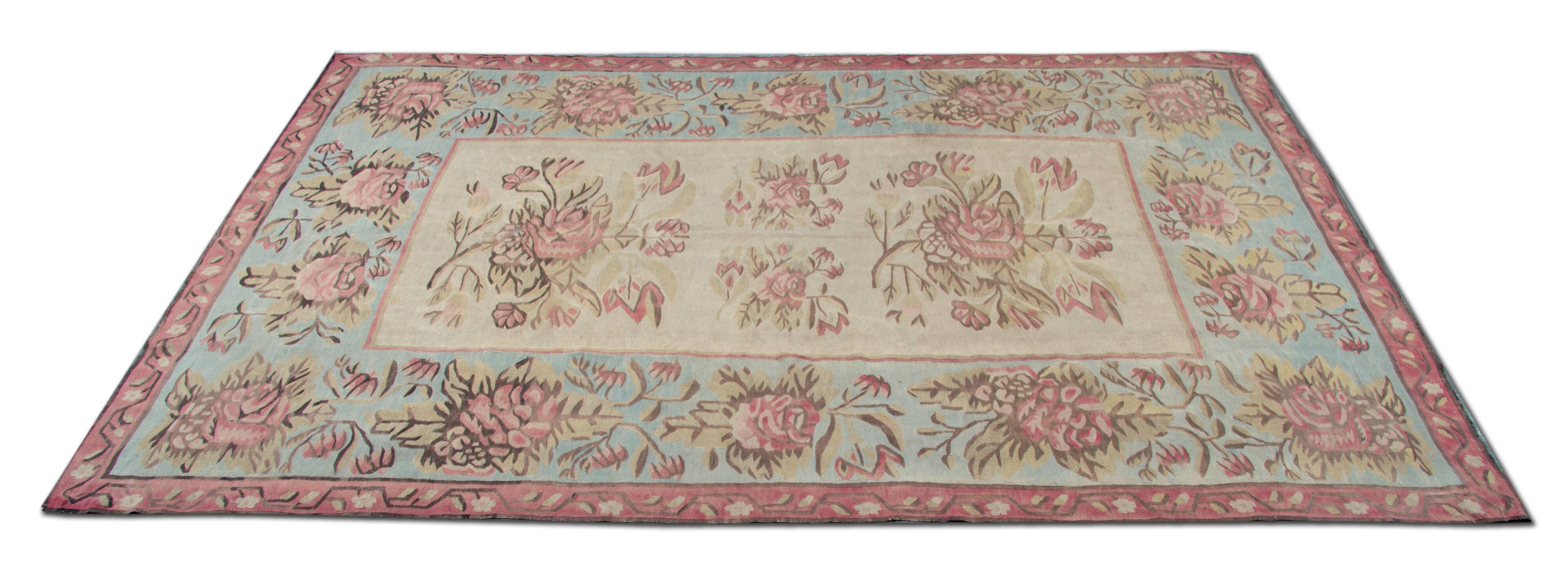 Tapis Kilim de Bessarabie en laine tissée à plat à motifs floraux roses et bleu, 1870