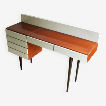 Bureau modulaire des années 1970