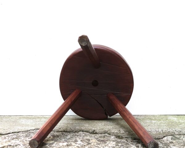 Tabouret tripode wabi sabi en bois, années 70