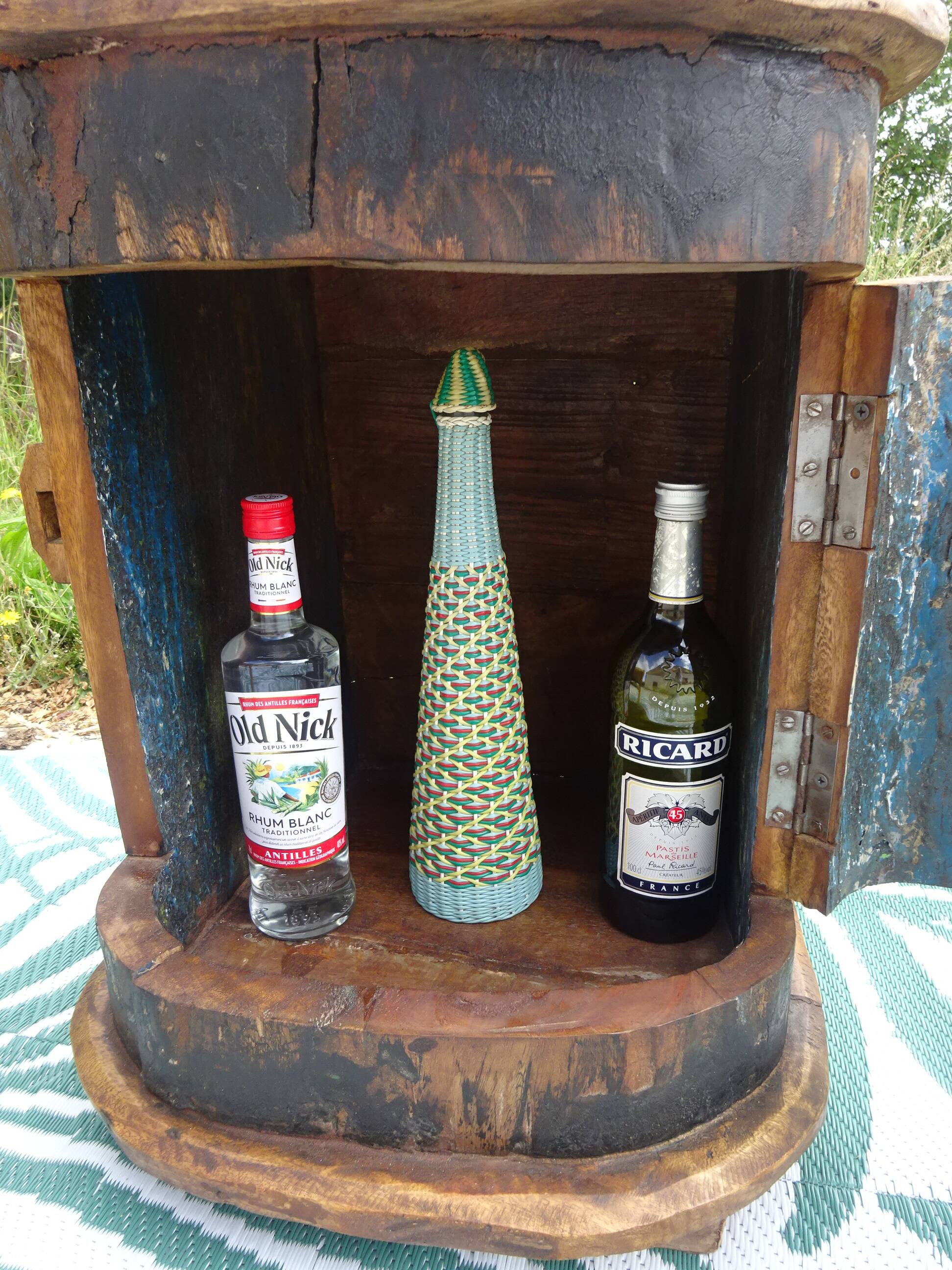 Small buffet in solid teak