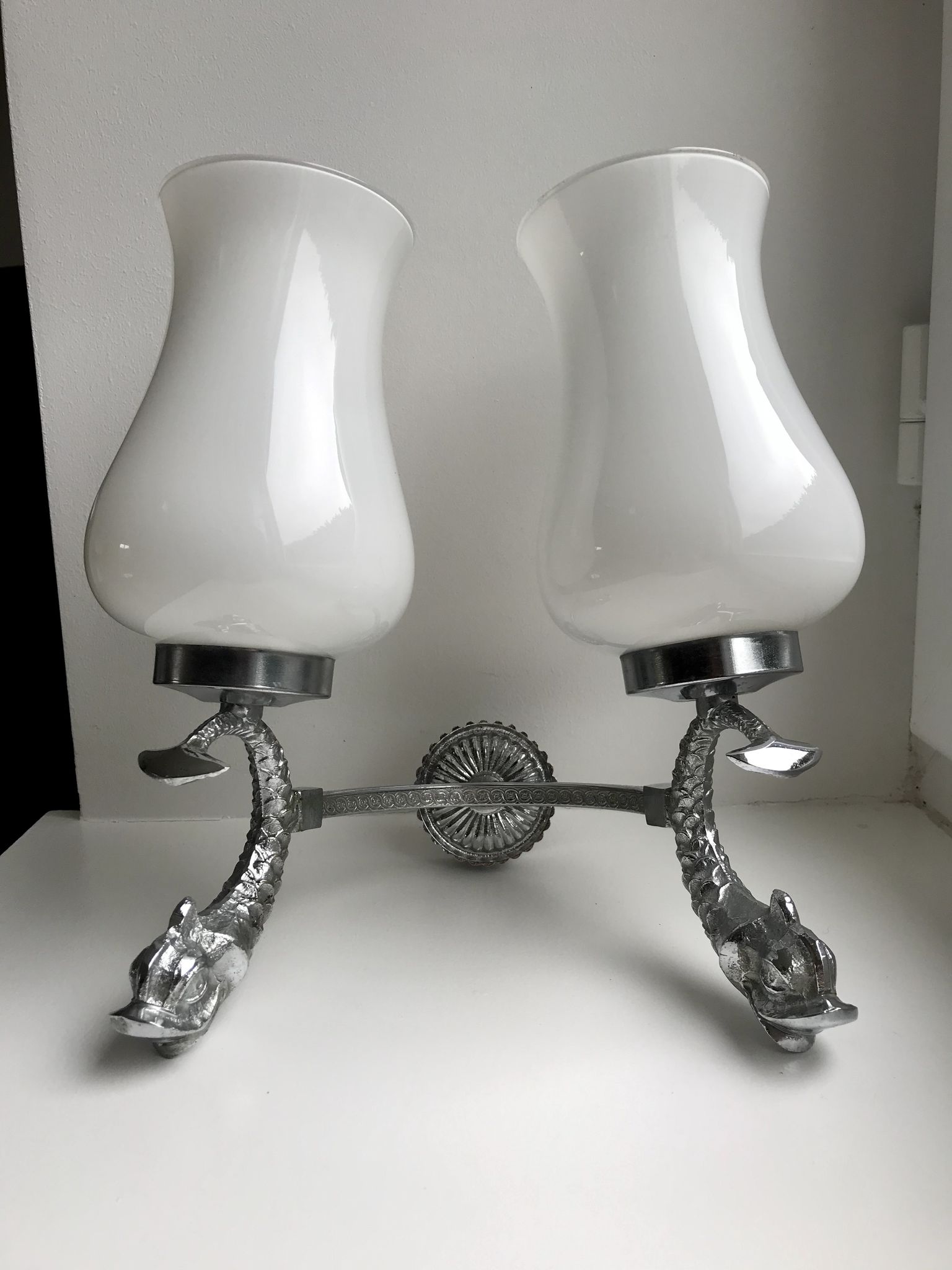 Duo of wall lamps in chrome metal and Opalines Japanese 50s