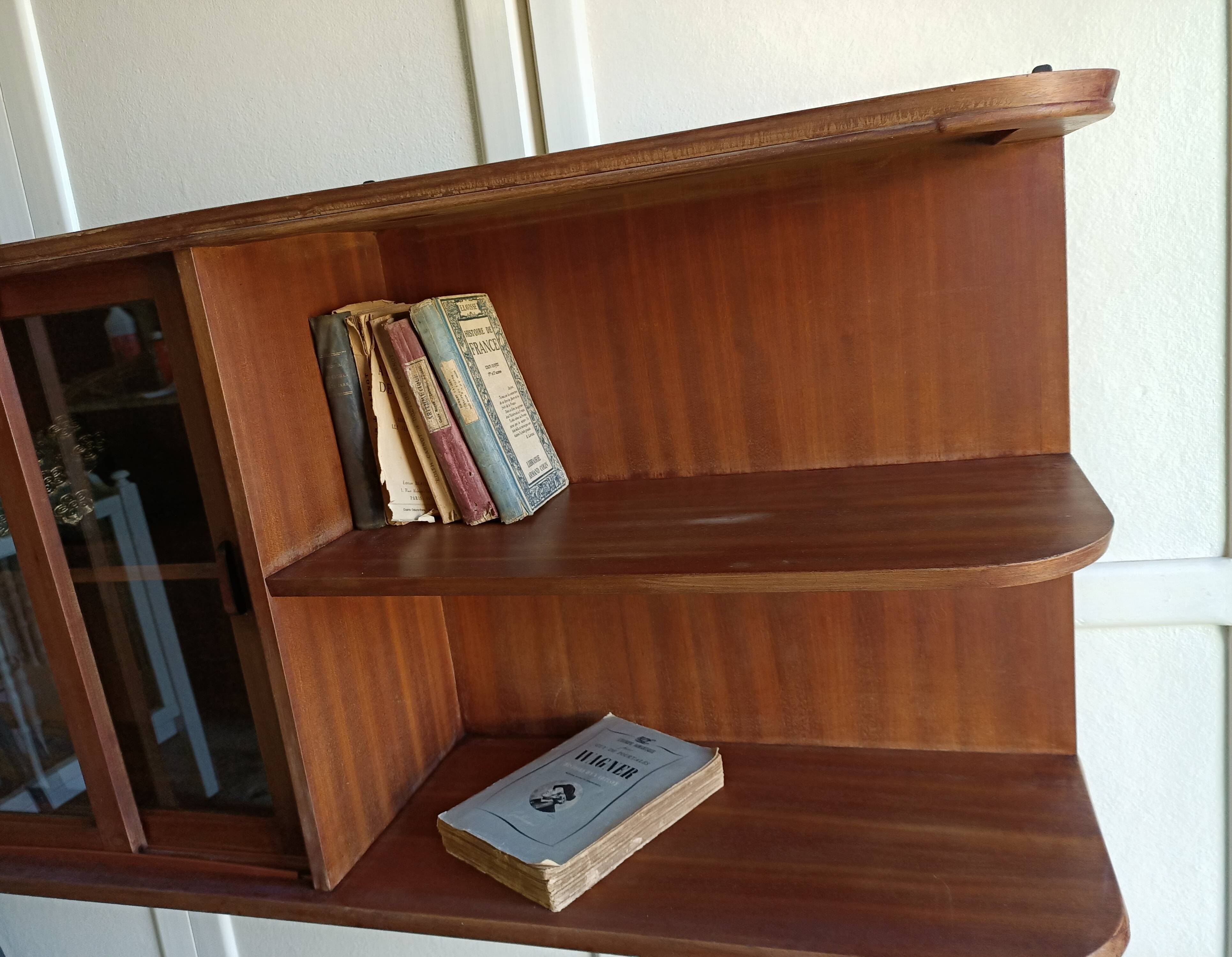 Vintage wall shelf/closet