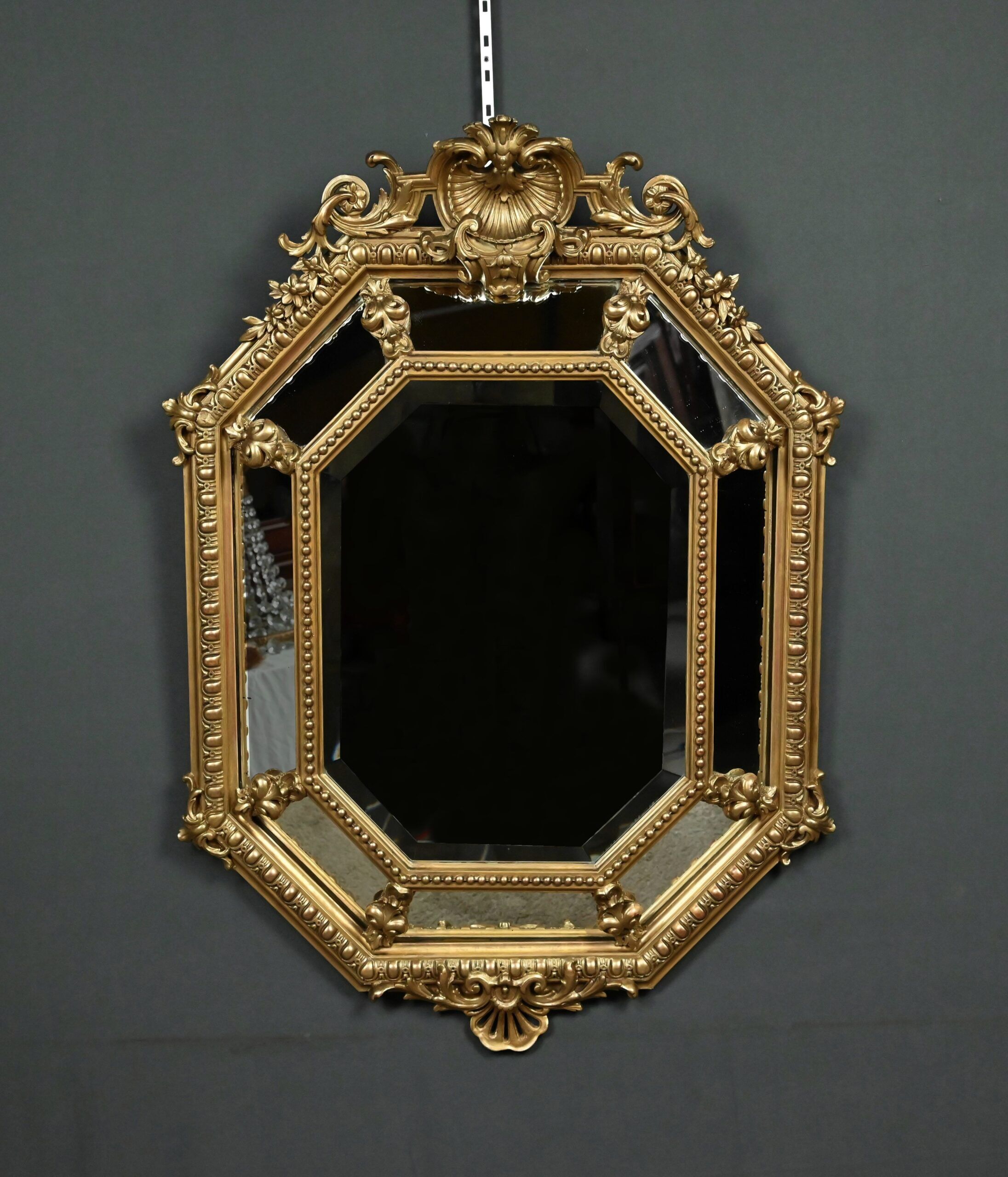 Miroir à parcloses, style Louis XV – Milieu XIXe