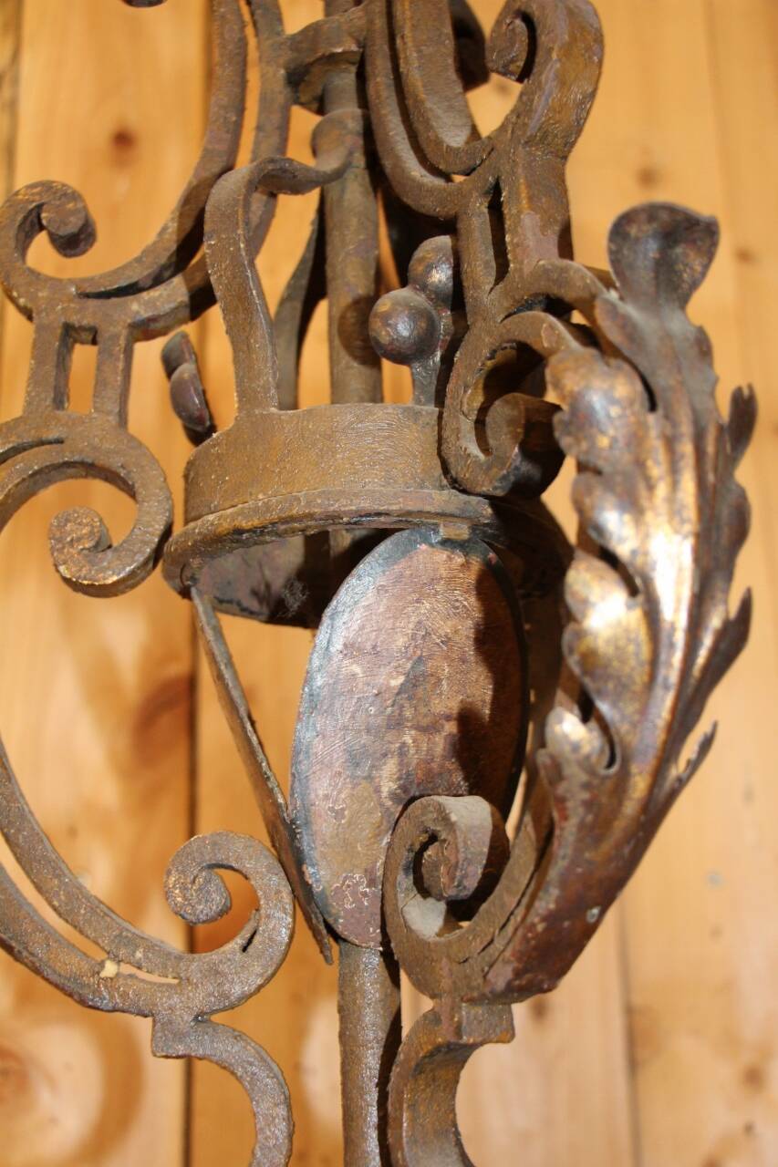 lustre en fer forgé XVIIIème XIXème aux armoiries