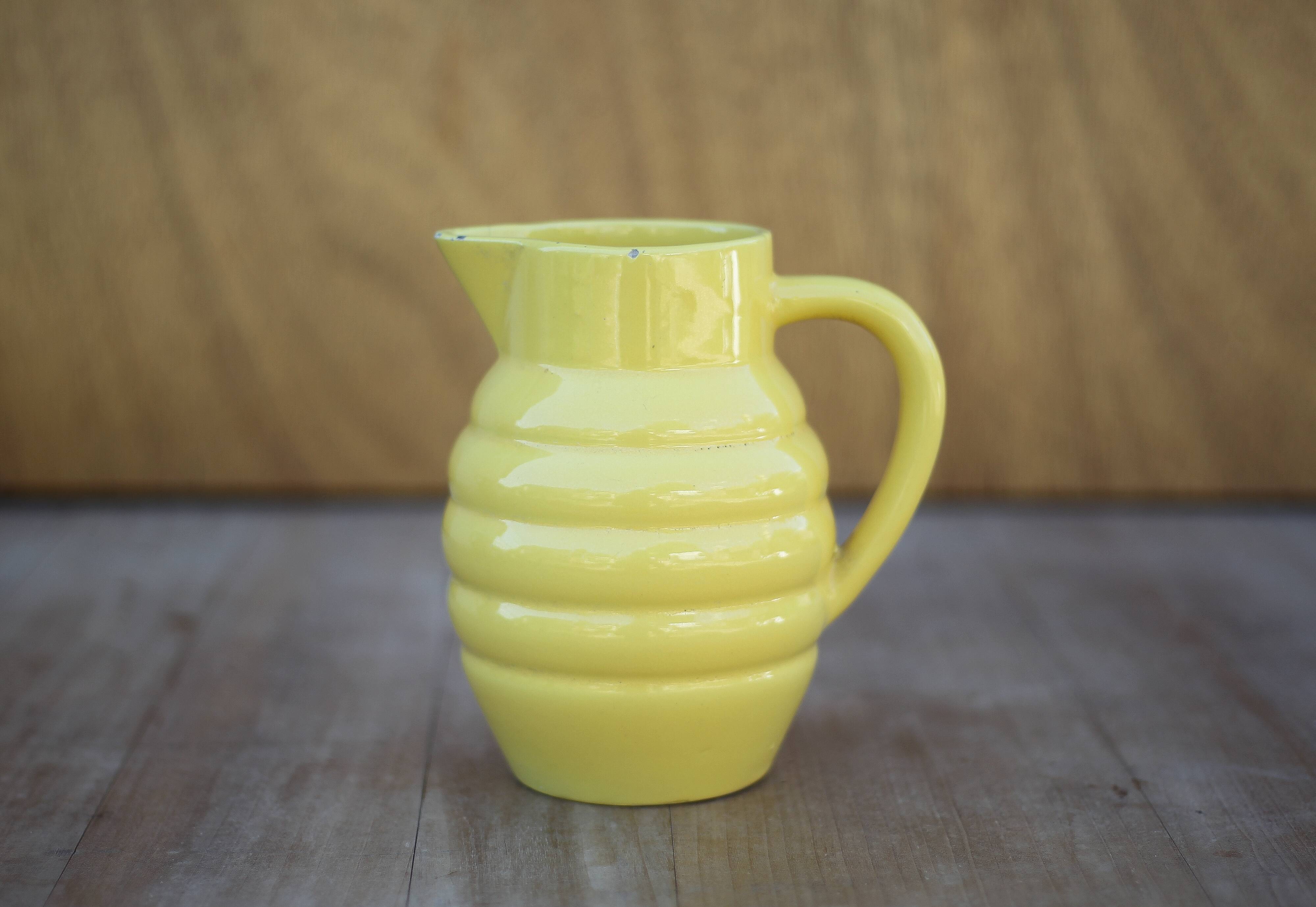Pitcher St Clément France Lorraine 869, yellow pitcher