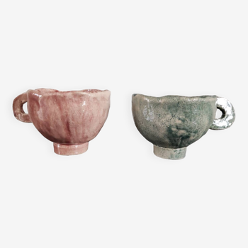 2 ceramic cups
