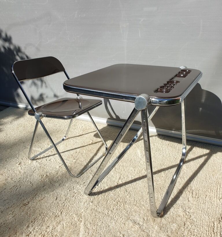Platone desk set and Plia Platone chair by Giancarlo Piretti Edition Anonima Castelli