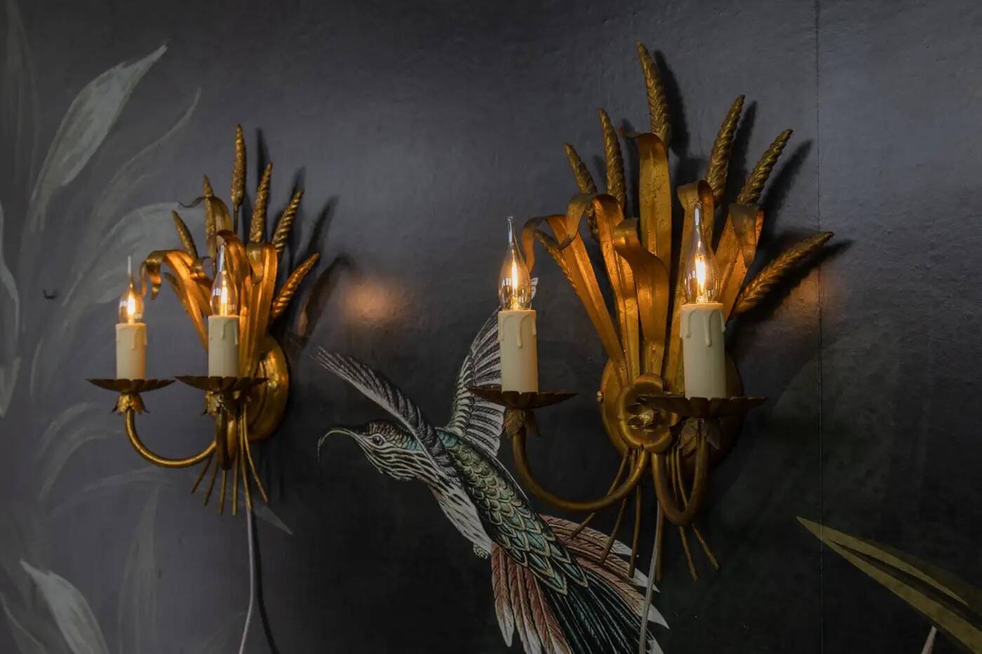 Pair of Hollywood Regency Style Gilt Metal Wheat Sheaf Wall Sconces, 1970s