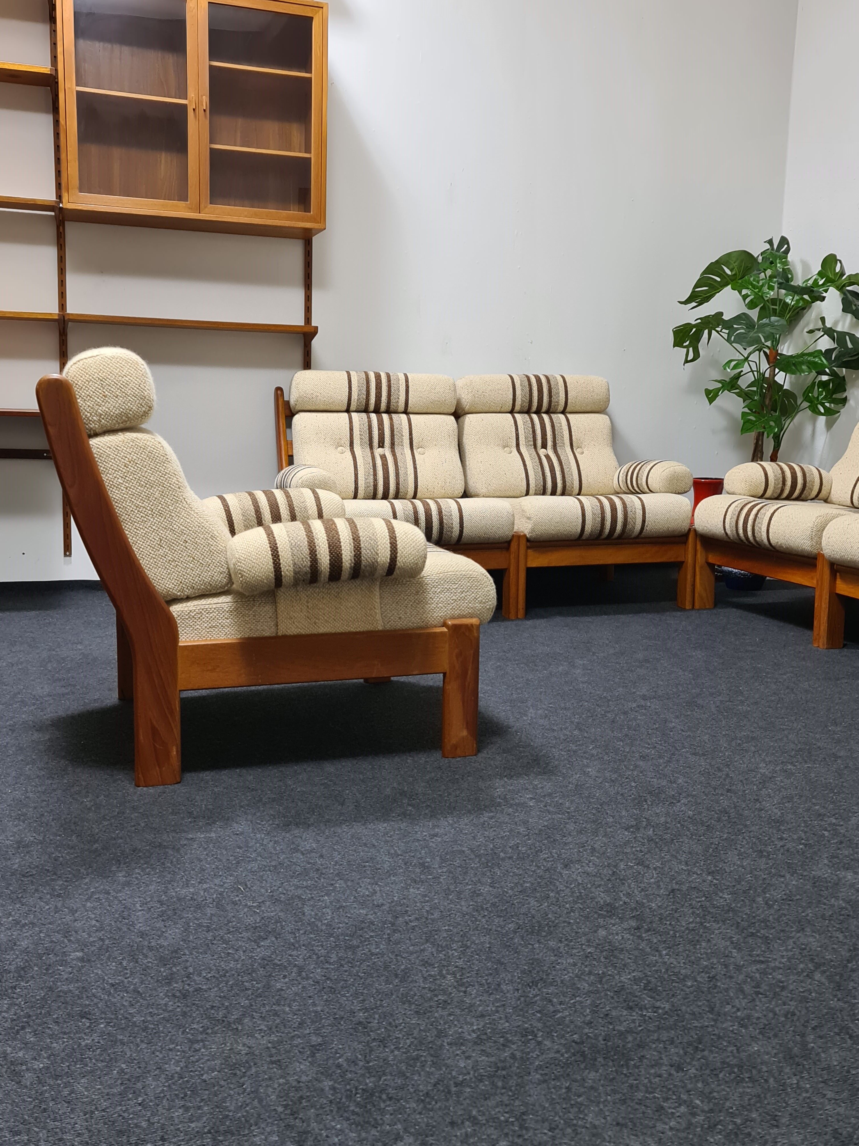 Set de salon vintage des années 70 en teck 6 pièces