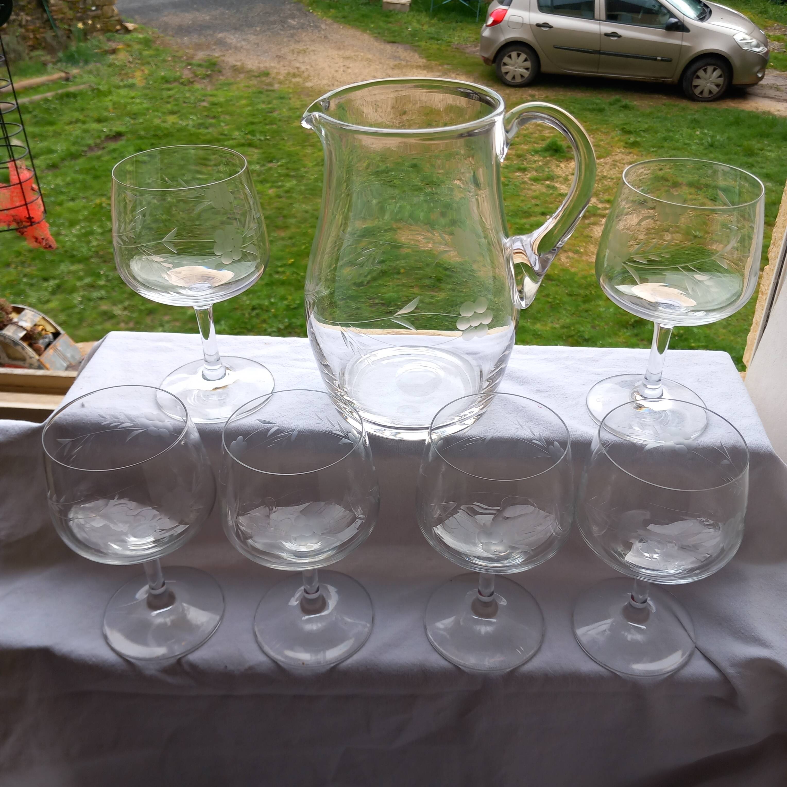 6 water glasses and engraved crystal pitcher from the 70s