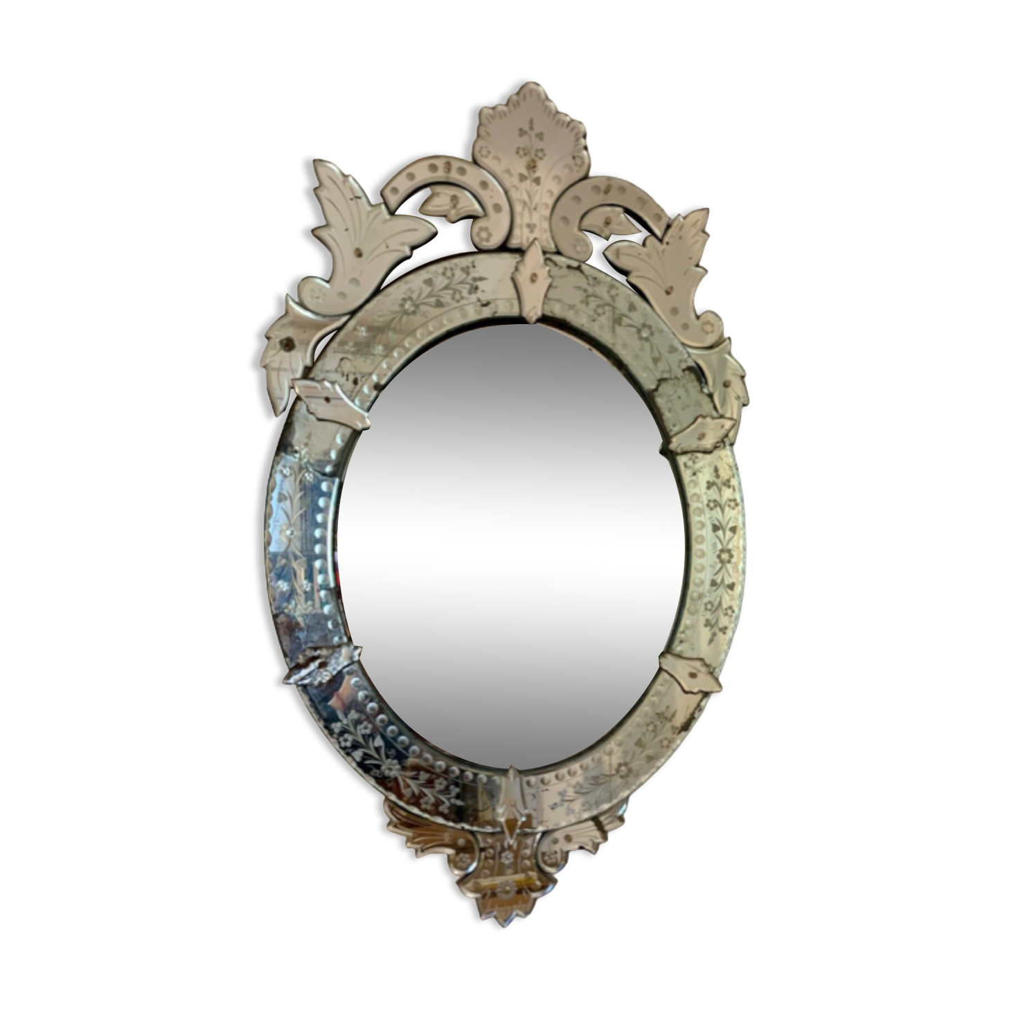 Bevelled venetian mirror, pediment, high 114 cm