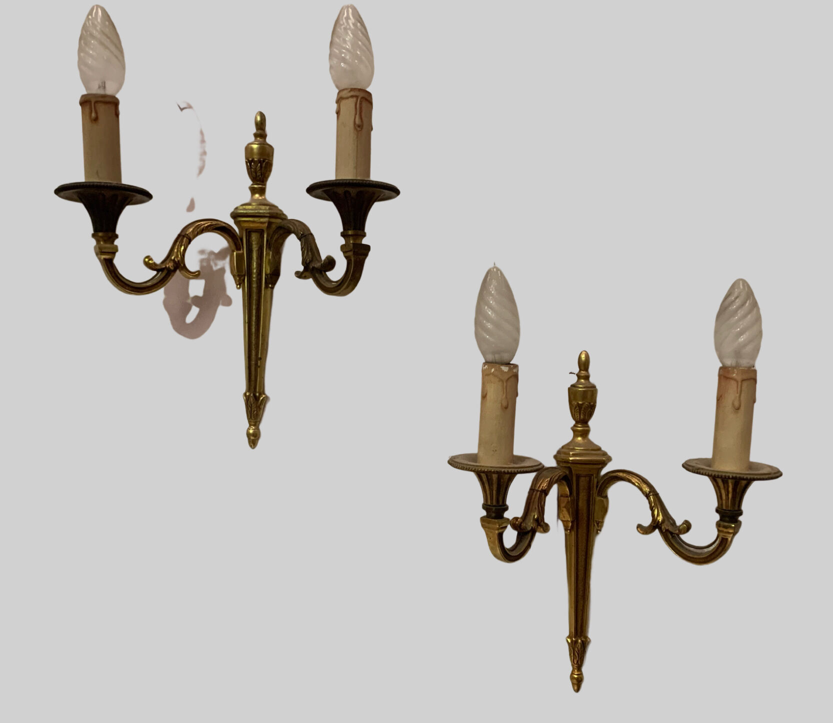 Pair of Louis XV style sconces in gilded bronze XX century