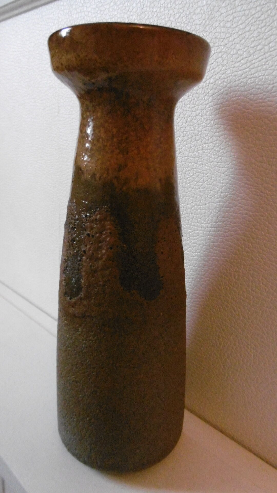 Lava-like sandstone vase