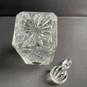Cut crystal whisky carafe – Les Ducs de Lorraine