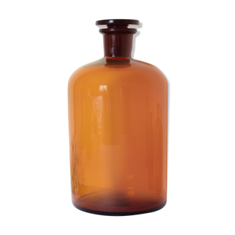 Amber apothecary bottle