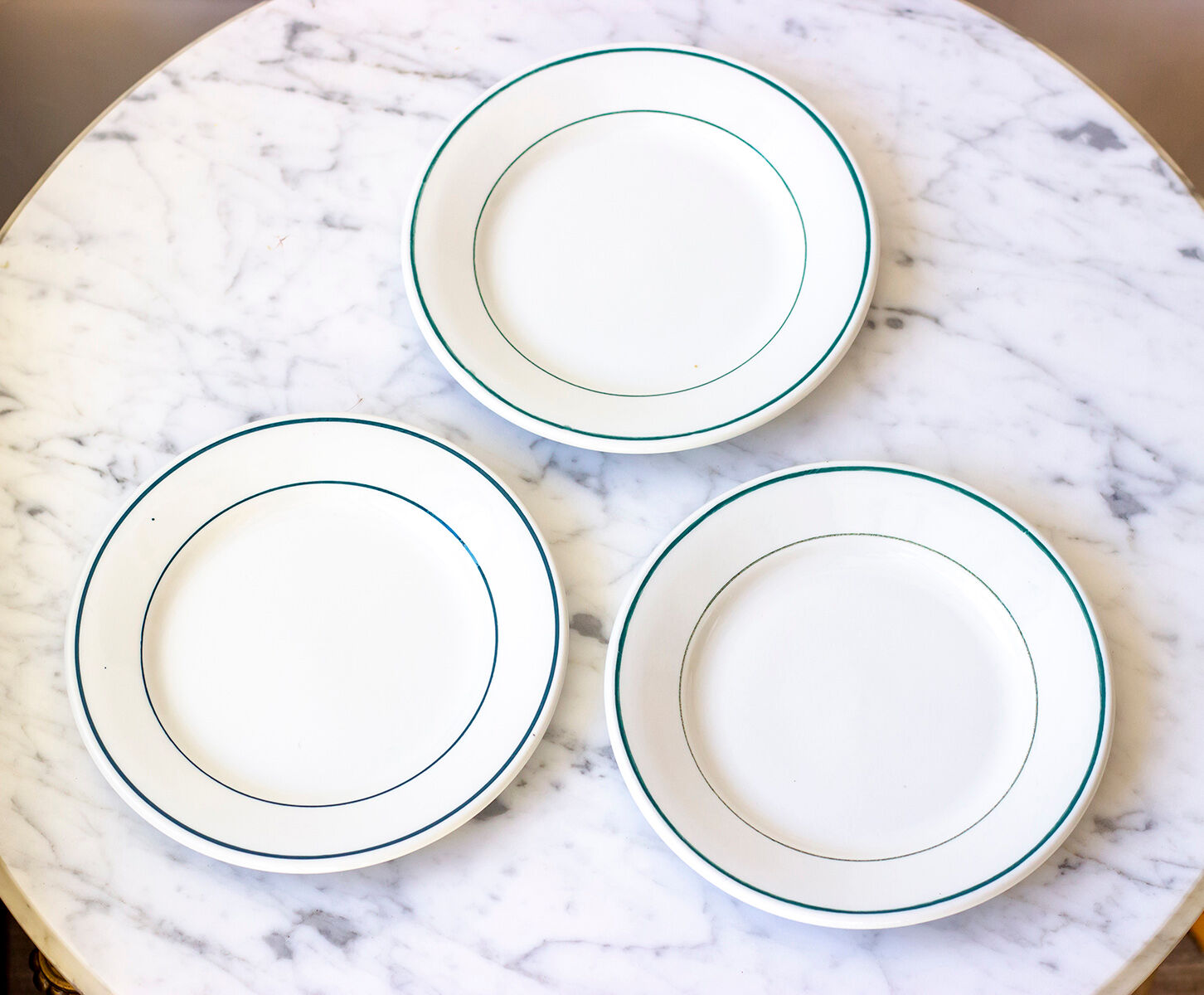 3 dessert plates bordered green - Pyroblan