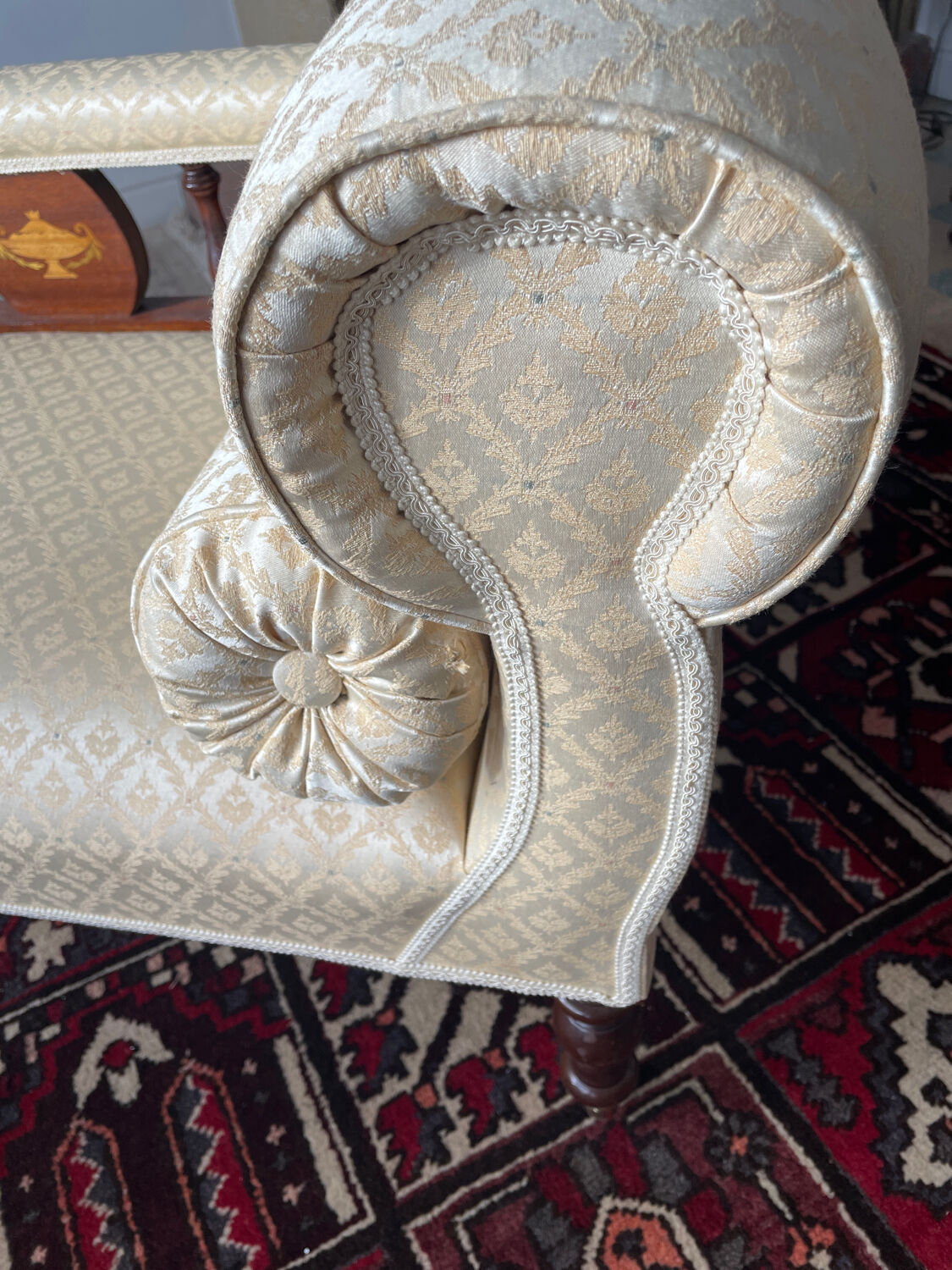 Victorian mahogany daybed.